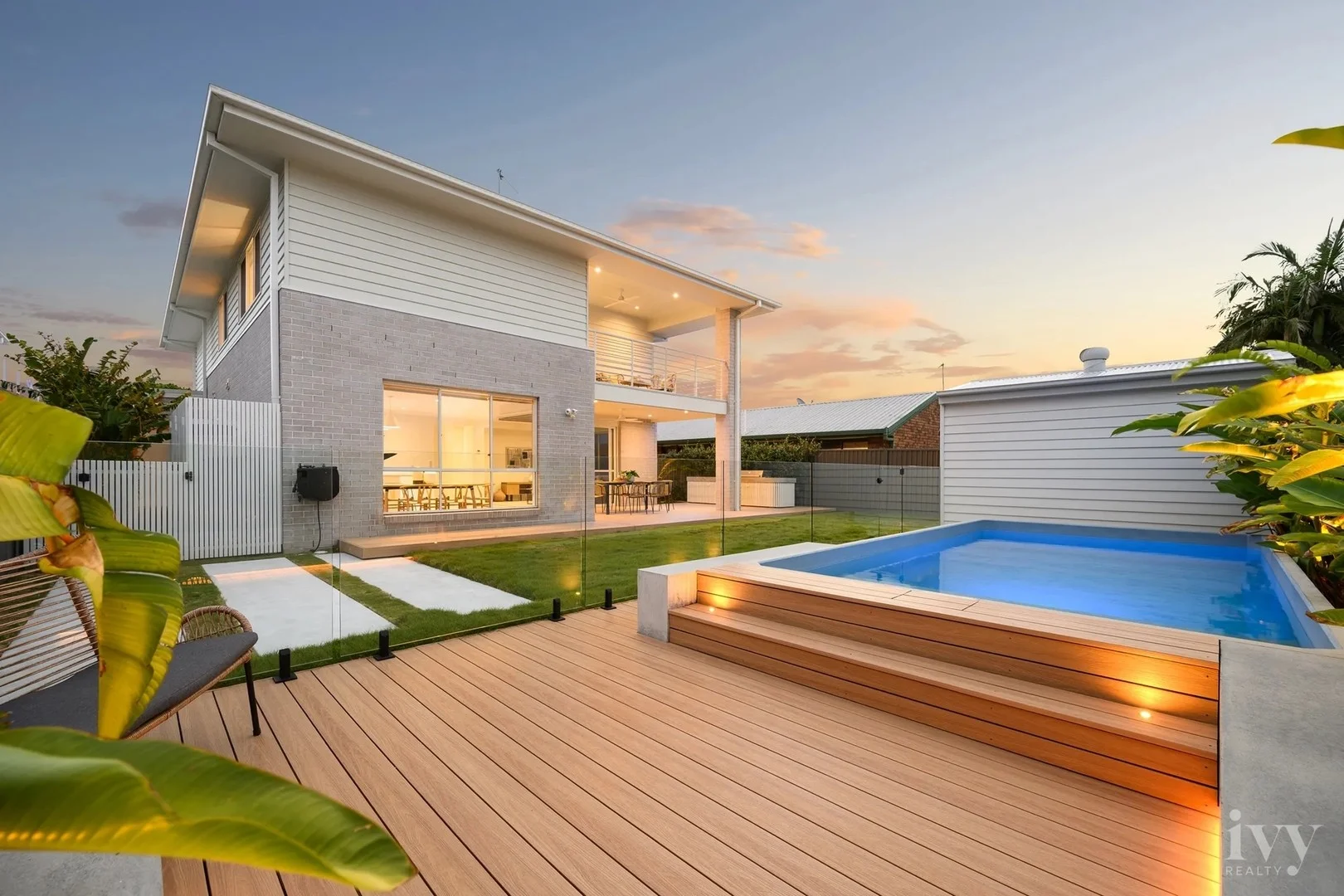 Primary image of 7 Bluegum Avenue, Hollywell QLD 4216