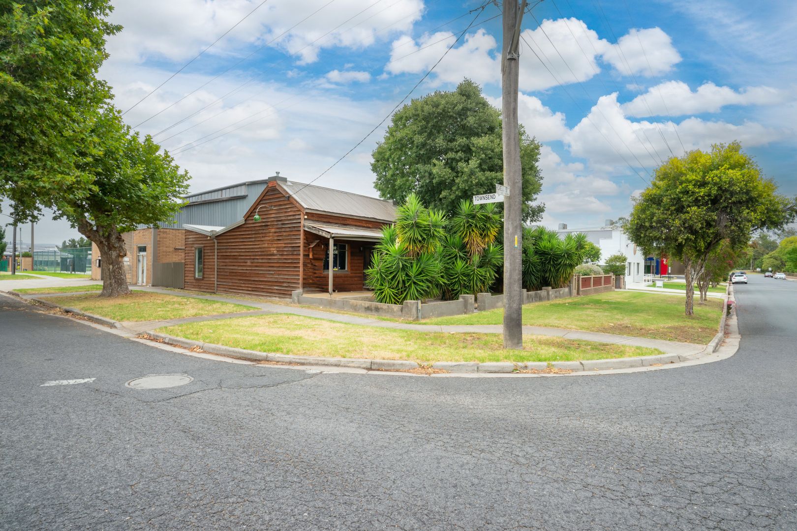 581 Hovell Street, South Albury NSW 2640