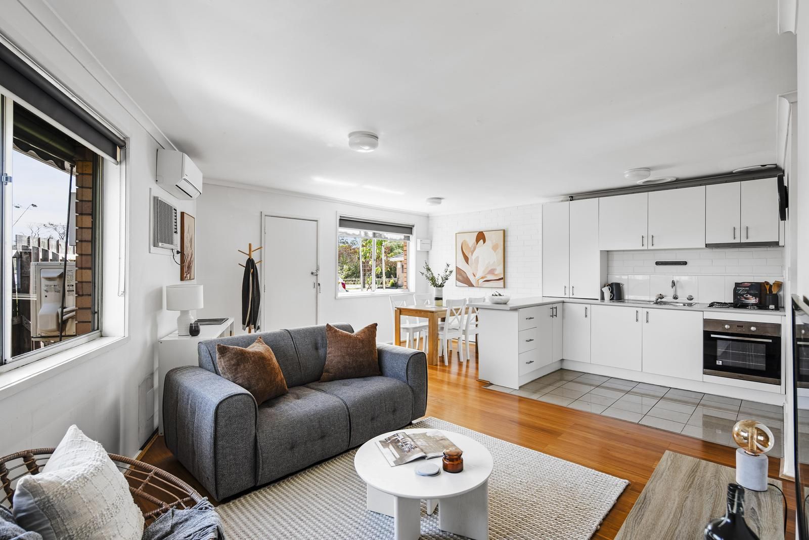 2 bedrooms Apartment / Unit / Flat in 8/211 Edwardes Street RESERVOIR VIC, 3073