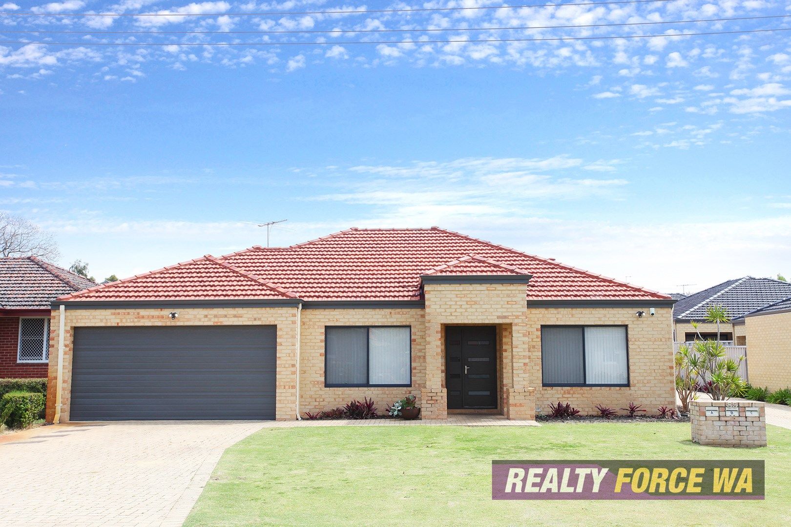 3 bedrooms Villa in 89A Halvorson Road MORLEY WA, 6062