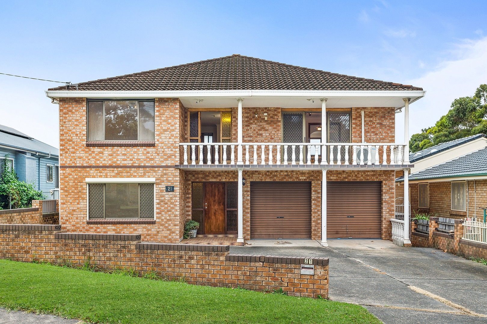 21 Grand View Parade, Lake Heights NSW 2502