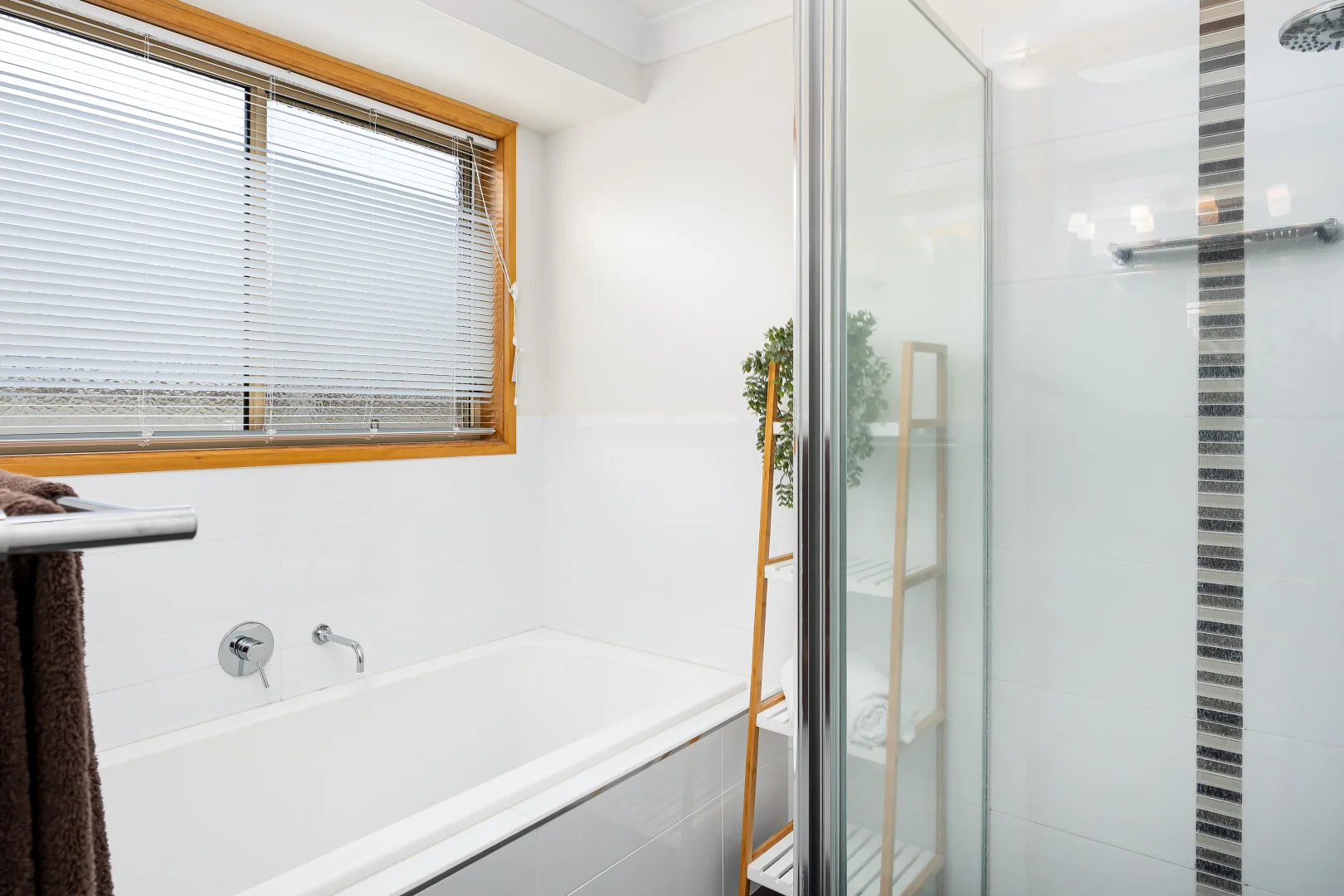 Additional image 11 of 10 Comet Place, Estella NSW 2650