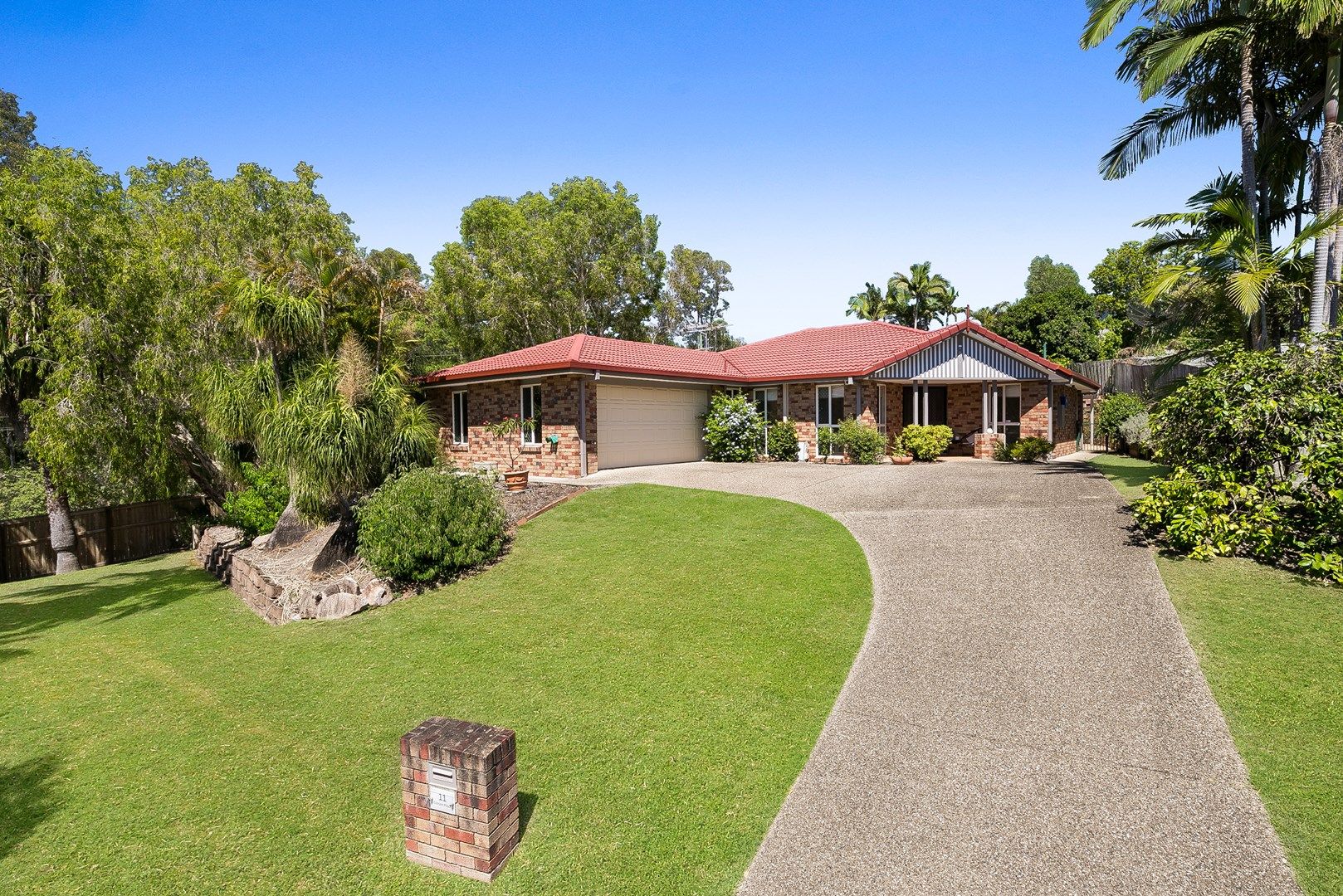 11 Gibson Place, Brookfield QLD 4069, Image 0