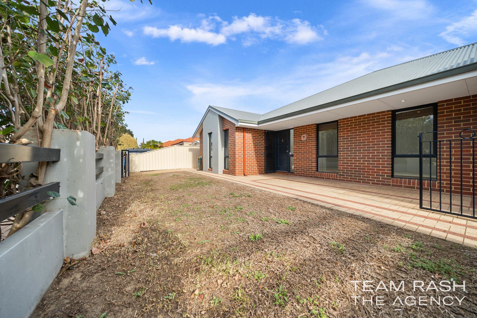 7 Kembla Circle, Madeley WA 6065, Image 2