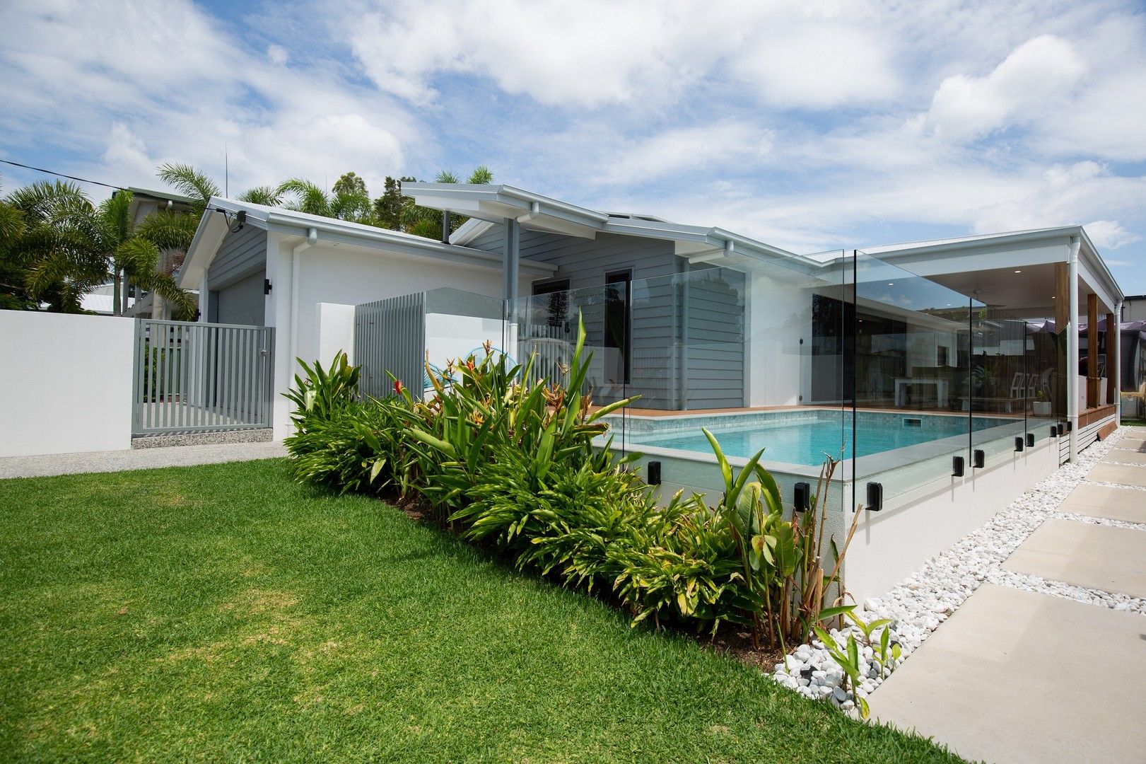 106 Wrigley Street, Maroochydore QLD 4558 House For Rent 1,000