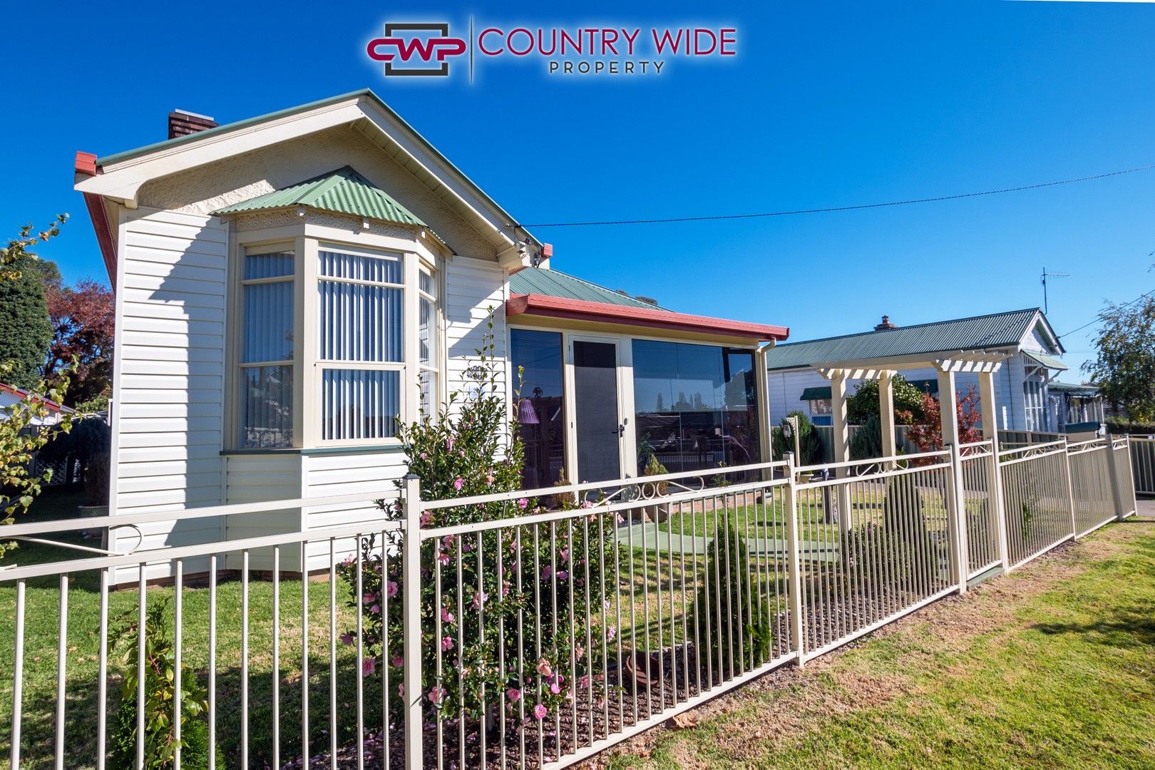 209 Lang Street, Glen Innes NSW 2370, Image 0