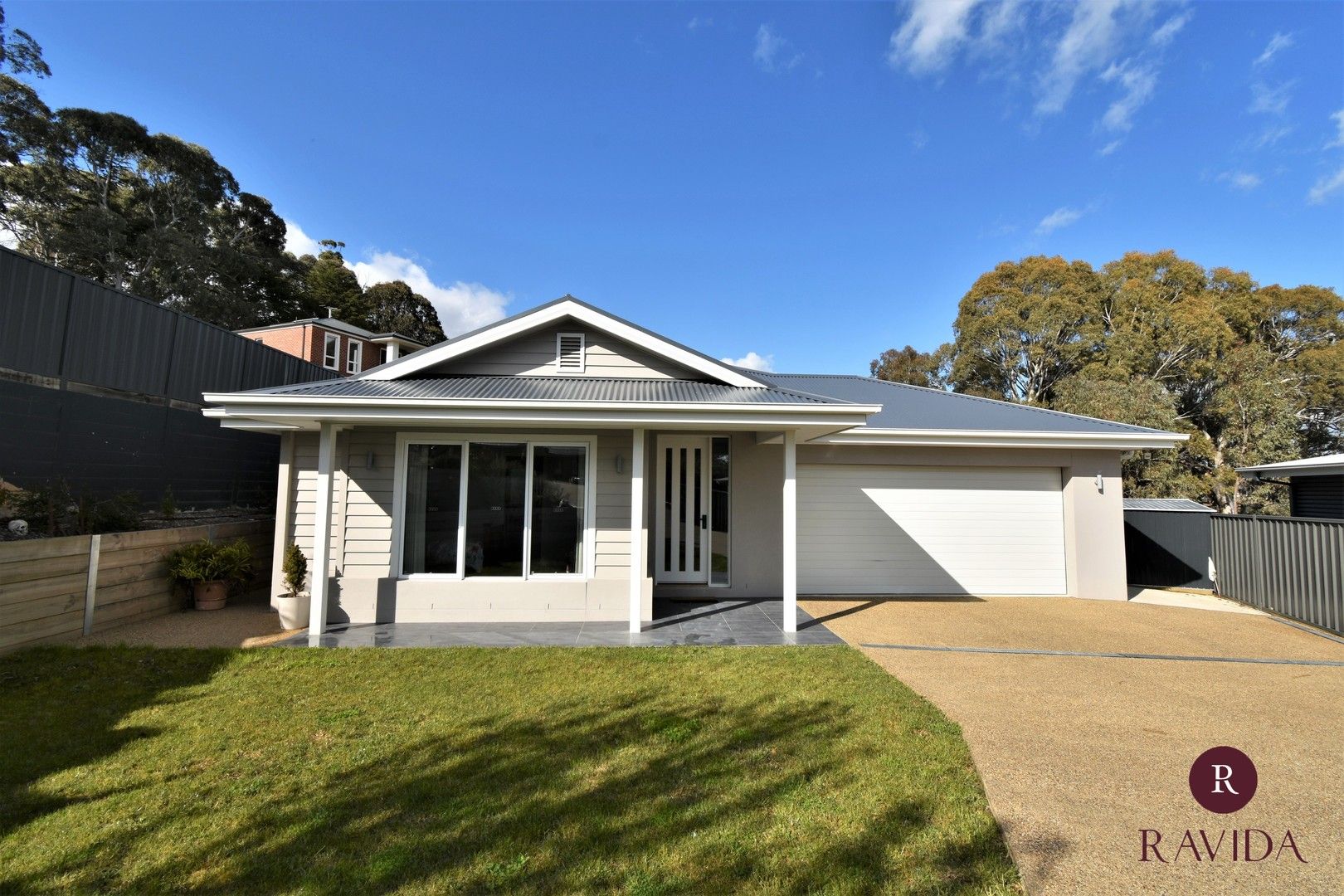 20 GRATTON WAY, Beechworth VIC 3747, Image 0