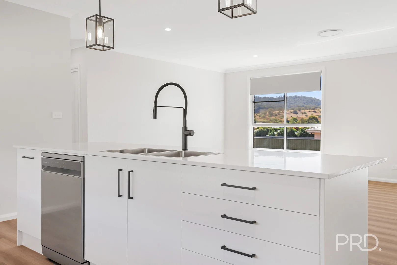 Additional image 16 of 8 Crested Avenue, Tamworth NSW 2340