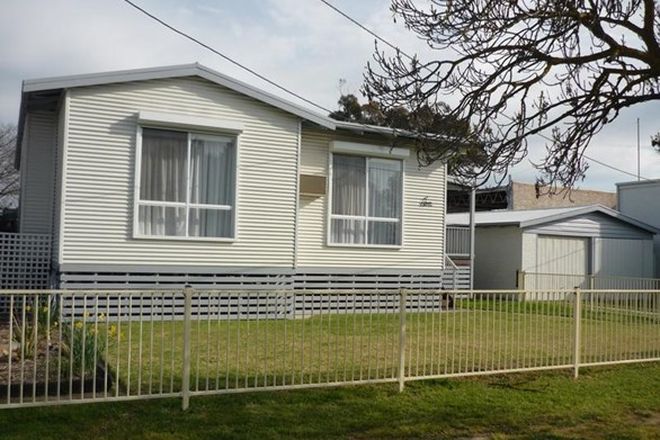 Picture of 10 Kaye Street, CHARLTON VIC 3525