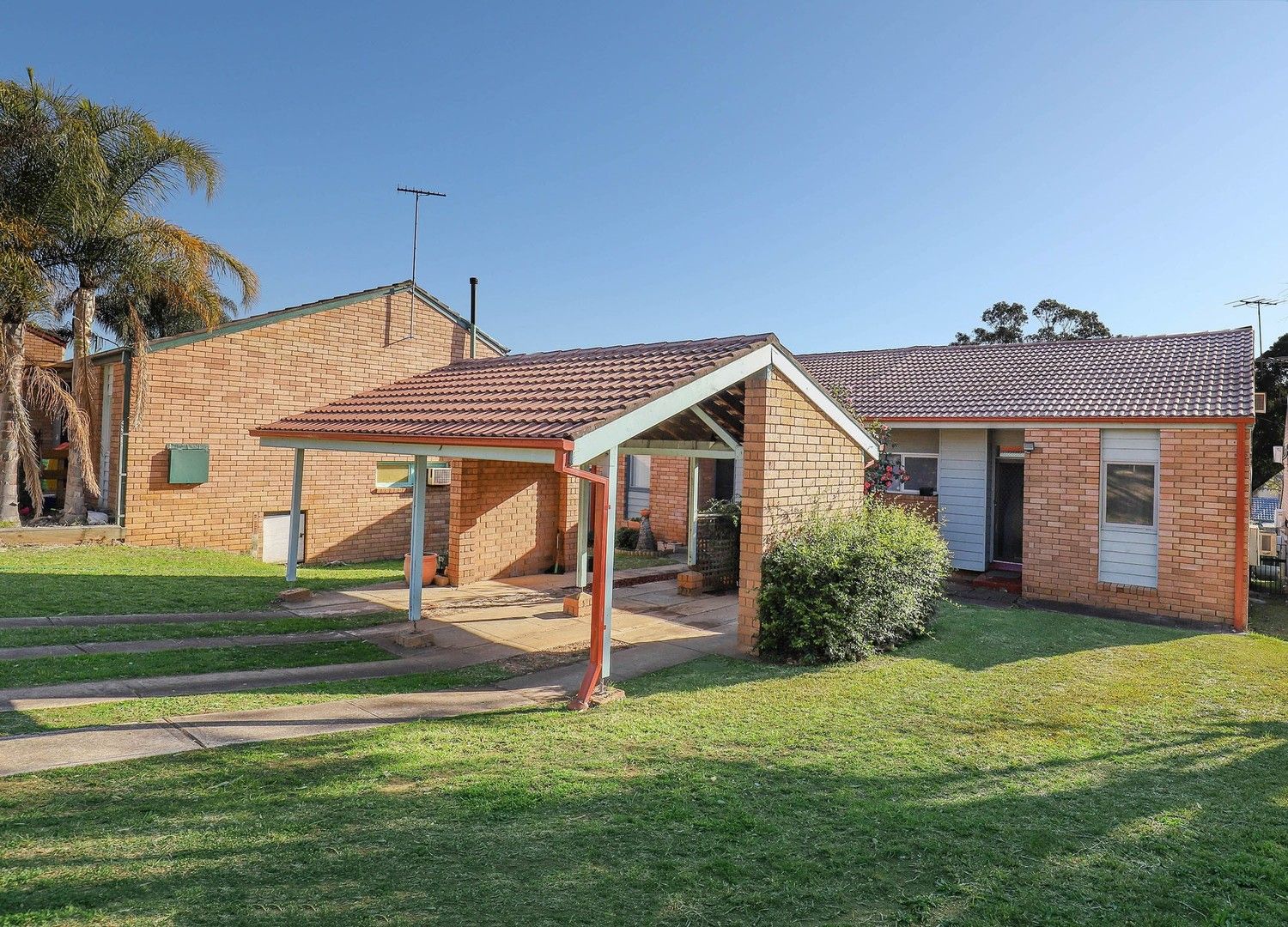 205 St Johns Road, Bradbury NSW 2560 House For Rent Domain