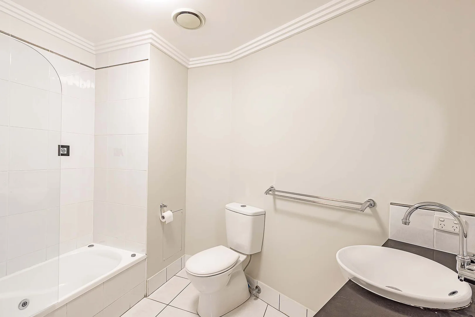 Additional image 9 of 6/18-30 Sir Leslie Thiess Drive, Townsville City QLD 4810