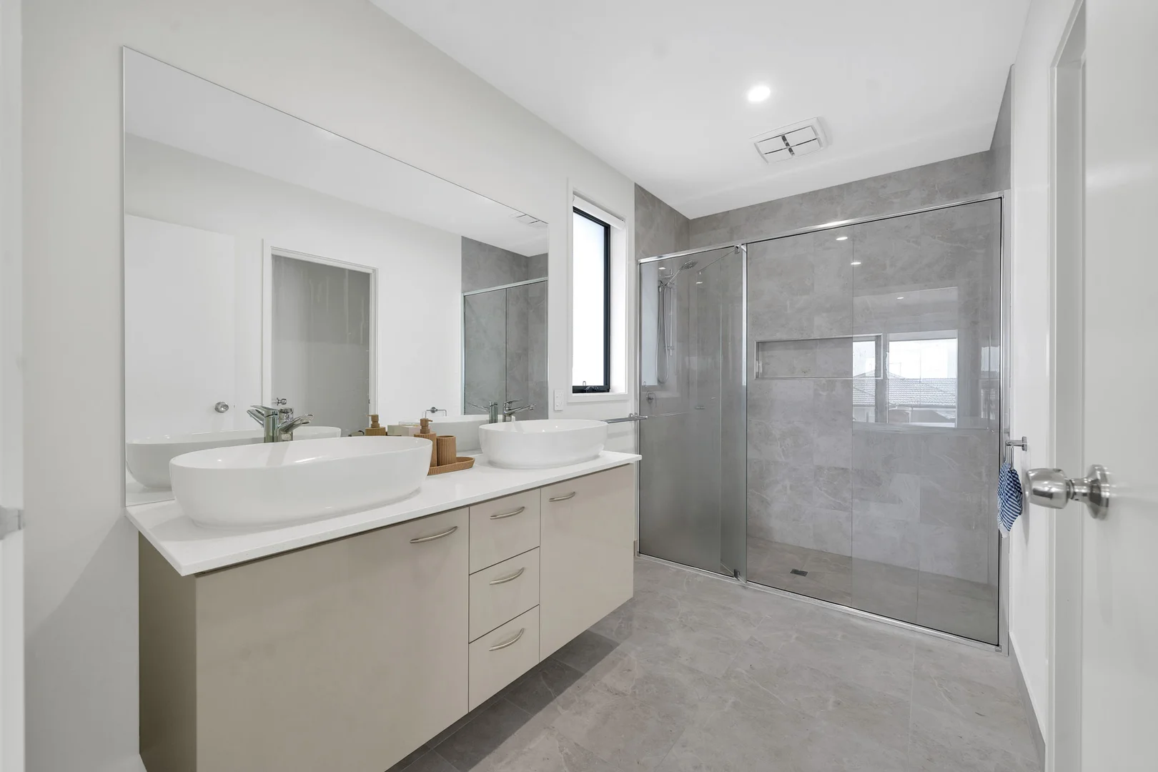 Additional image 16 of 47 Winfred Dr, Mambourin VIC 3024