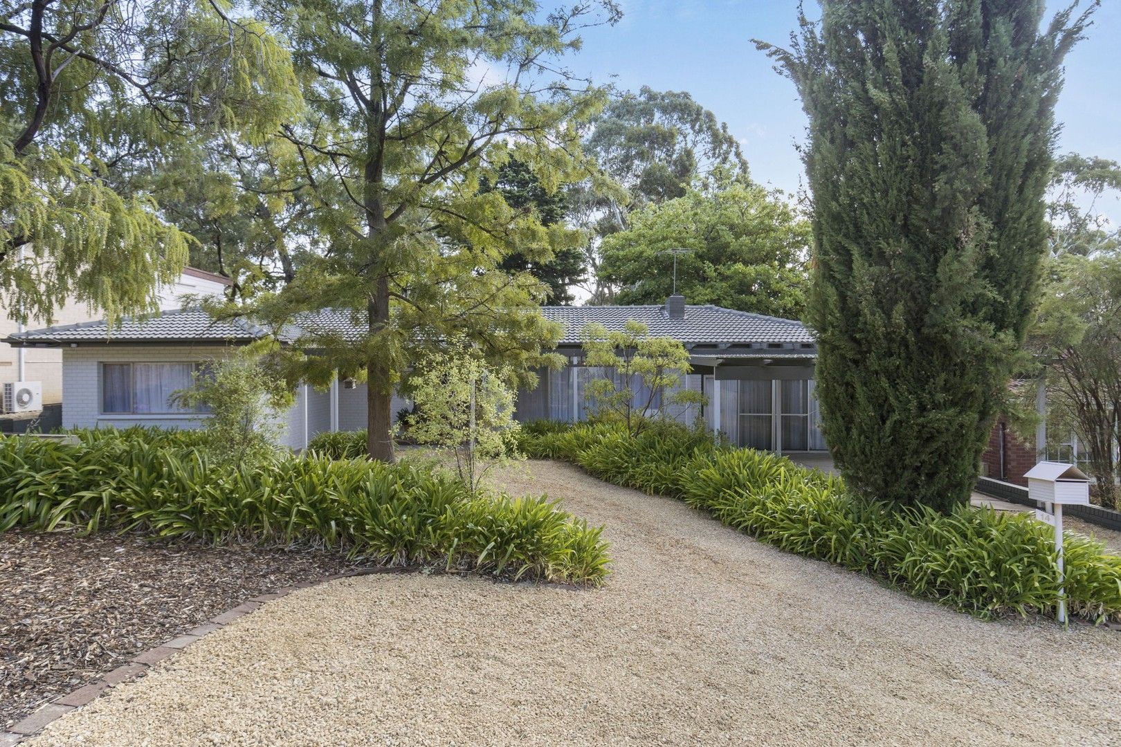 4 bedrooms House in 14 John Avenue GLENALTA SA, 5052