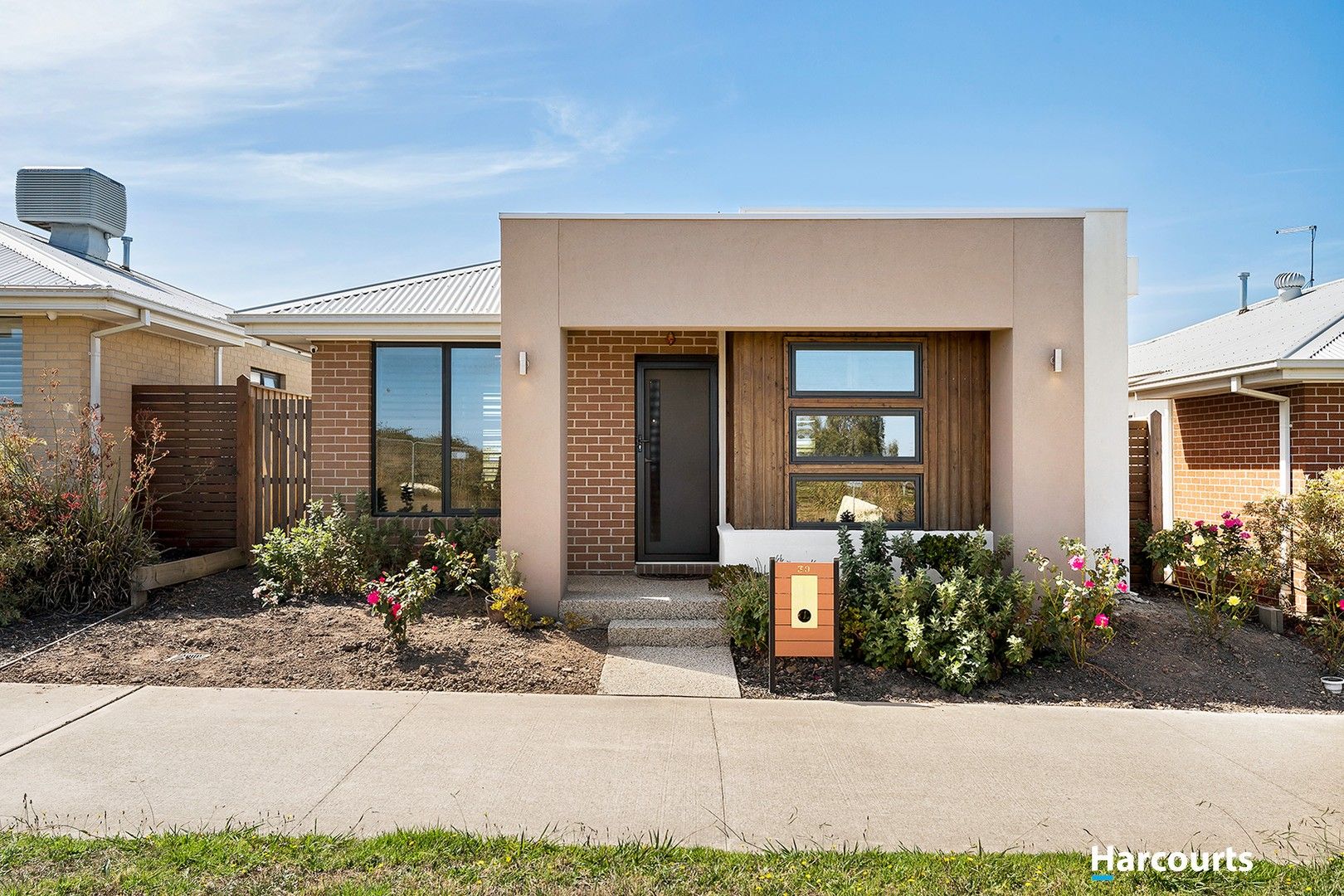 3 bedrooms House in 30 Precinct Walk CLYDE NORTH VIC, 3978