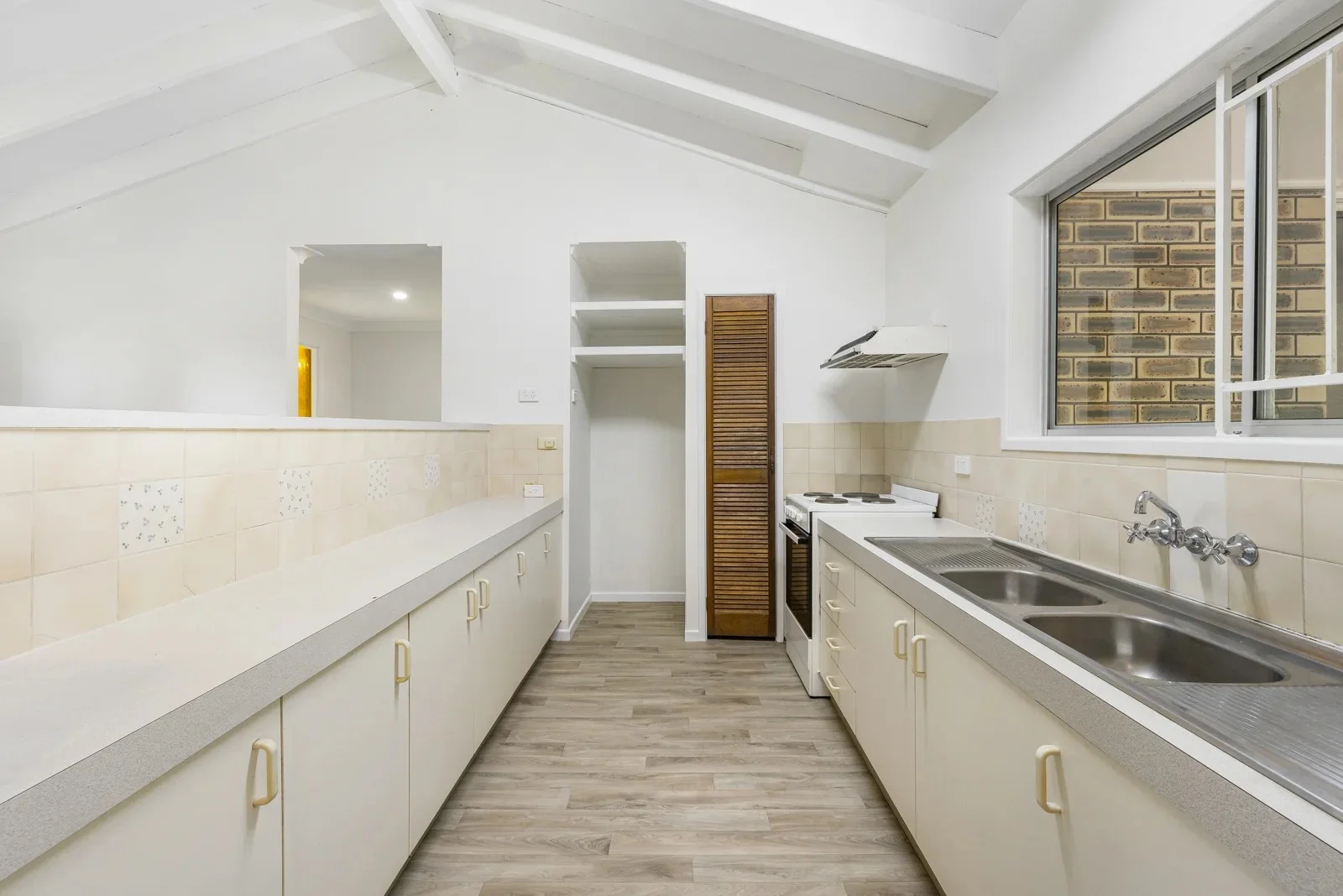 Additional image 7 of 48 Carrara Street, Mount Gravatt East QLD 4122