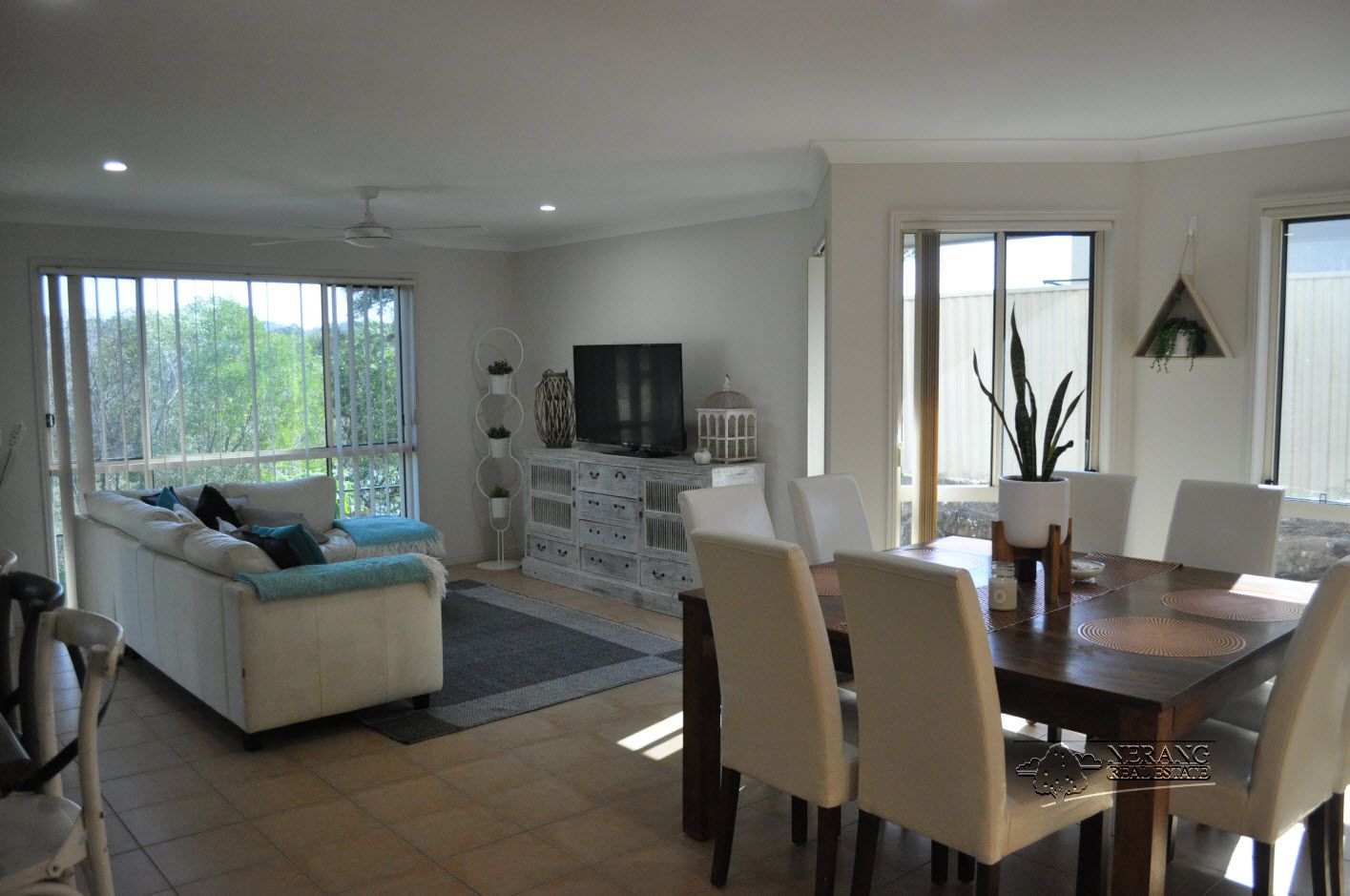 72 Golden Bear, Arundel QLD 4214, Image 2