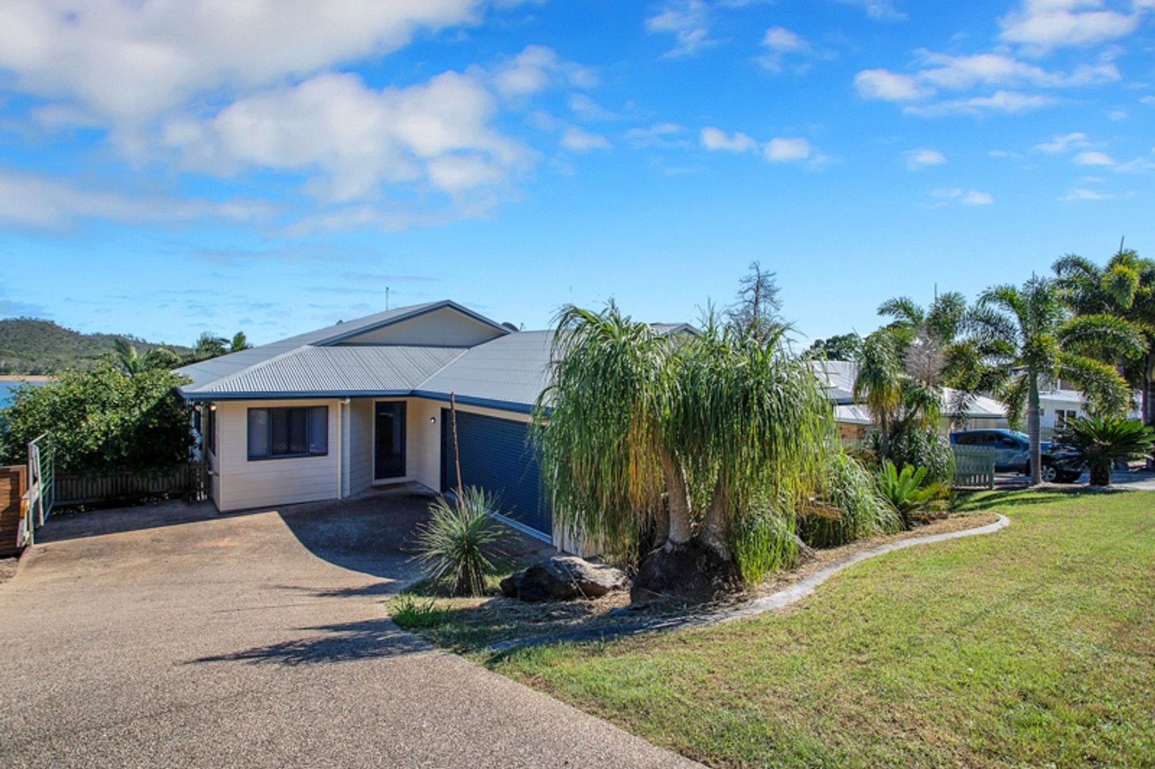 27 Captain Blackwood Drive, Sarina Beach QLD 4737, Image 2