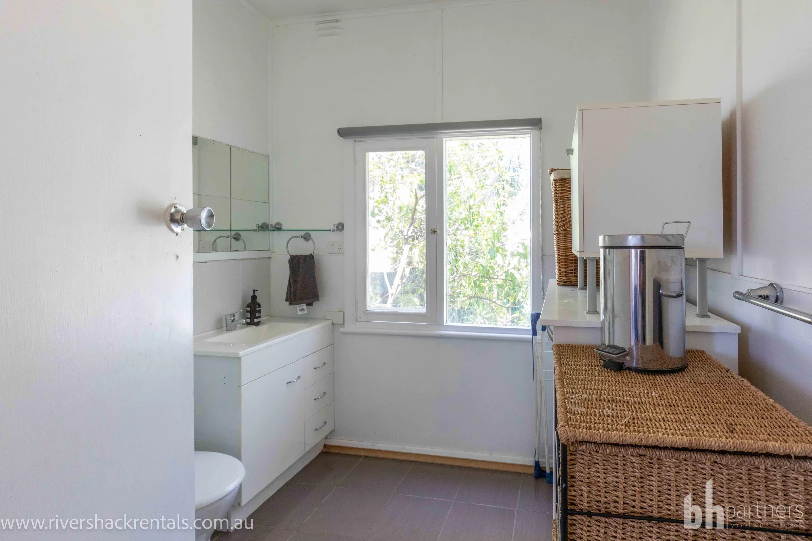 Additional image 12 of 1 Mannum Holiday Village - The House, Cowirra SA 5238