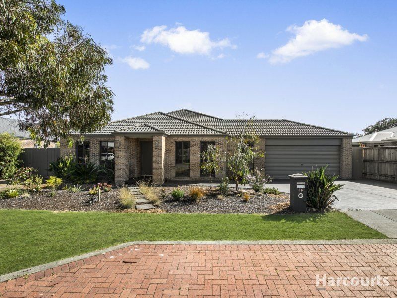 19 Royanne Close, Bunyip VIC 3815, Image 0