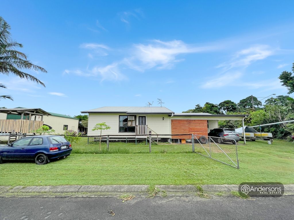 5 bedrooms House in 34 Seaview Street MISSION BEACH QLD, 4852