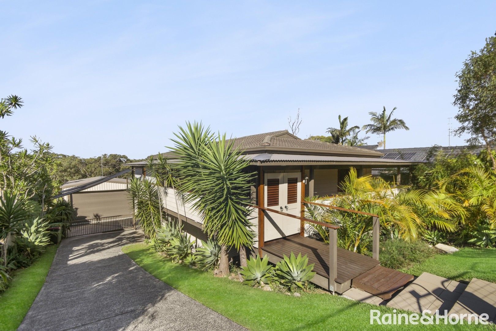 18 Marilyn Crescent, Tumbi Umbi NSW 2261, Image 1