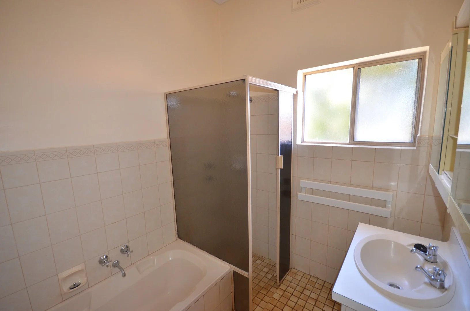 Additional image 5 of 8 Guilford St, Clare SA 5453