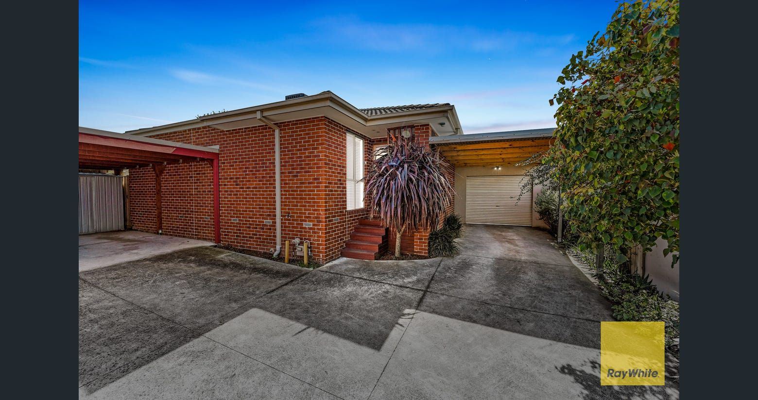 3 bedrooms Apartment / Unit / Flat in 22A Sheoak Street DOVETON VIC, 3177