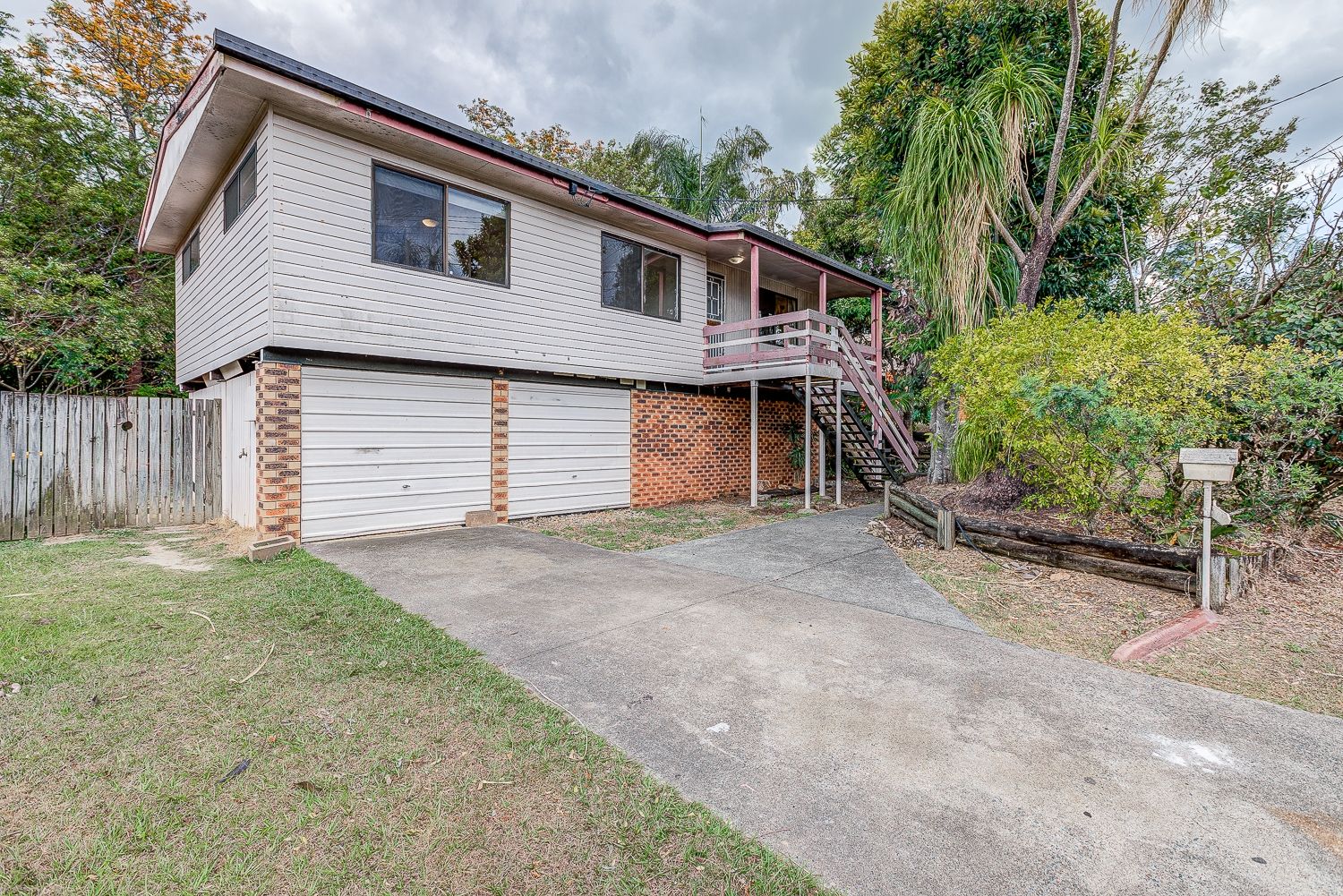 3 bedrooms House in 12 Laurinda Crescent SPRINGWOOD QLD, 4127