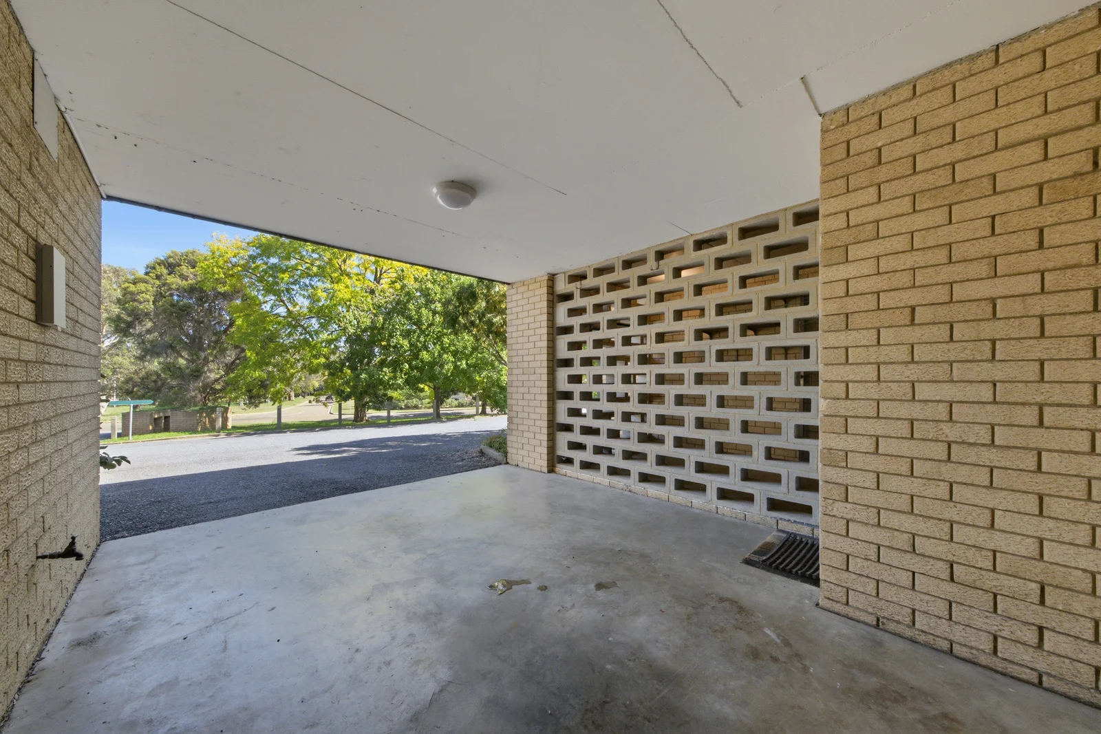 Additional image 13 of 2/10 Edmondson Street, Campbell ACT 2612