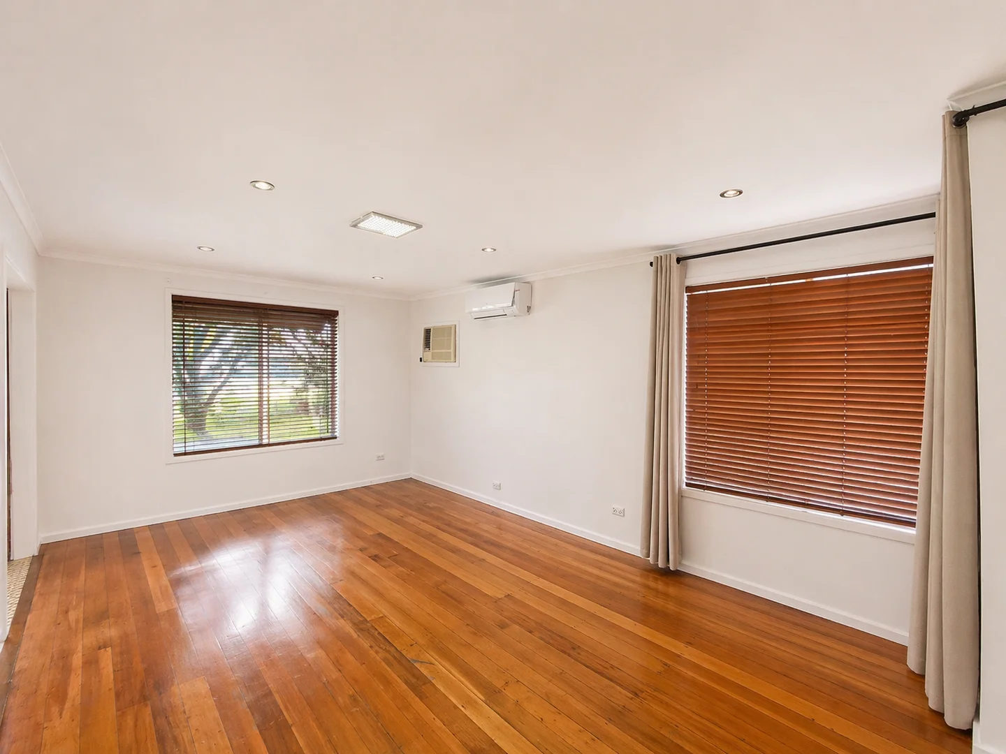 Additional image 2 of 1 Emslie St, Sunshine West VIC 3020