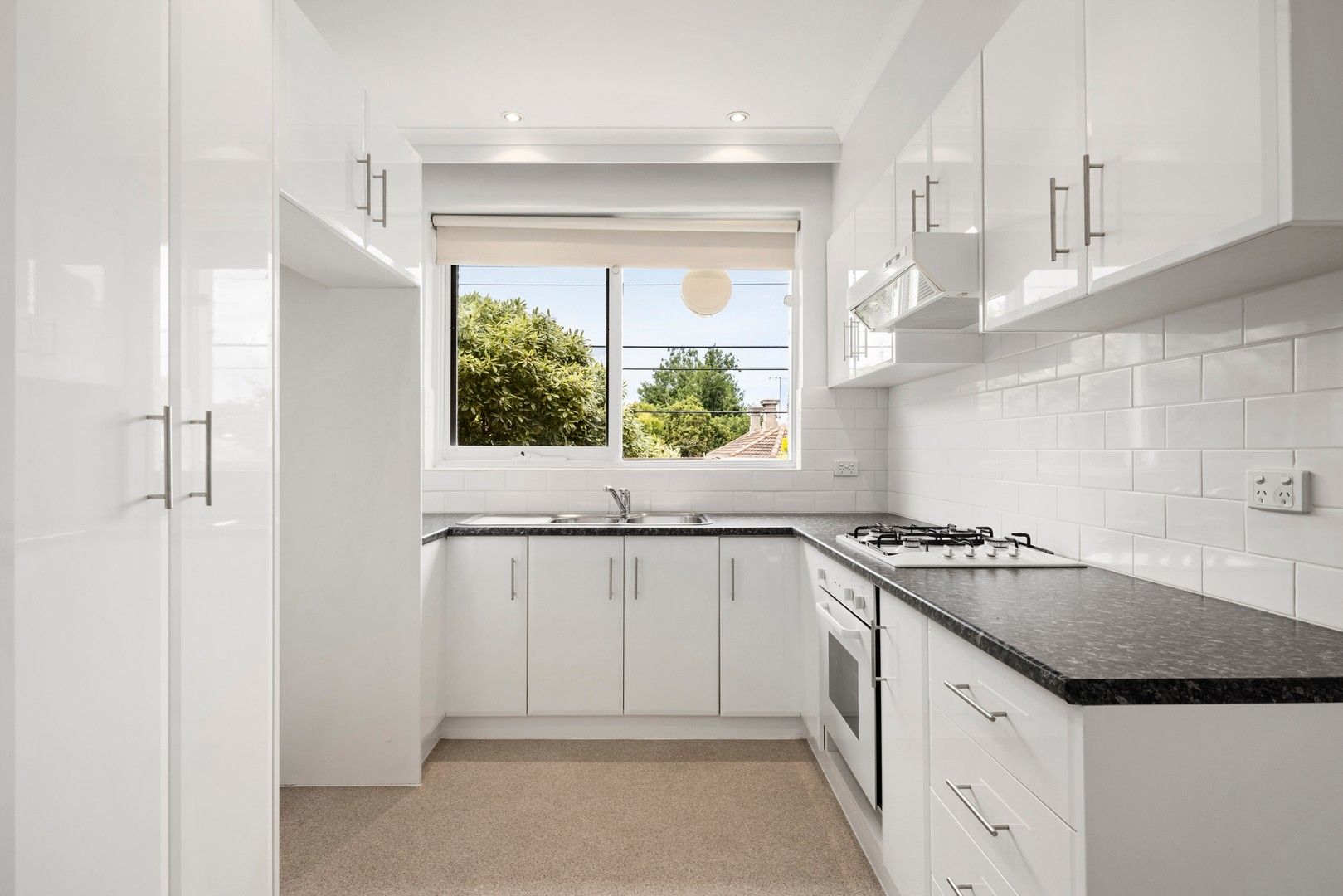 2 bedrooms Apartment / Unit / Flat in 3/42 The Avenue ST KILDA EAST VIC, 3183