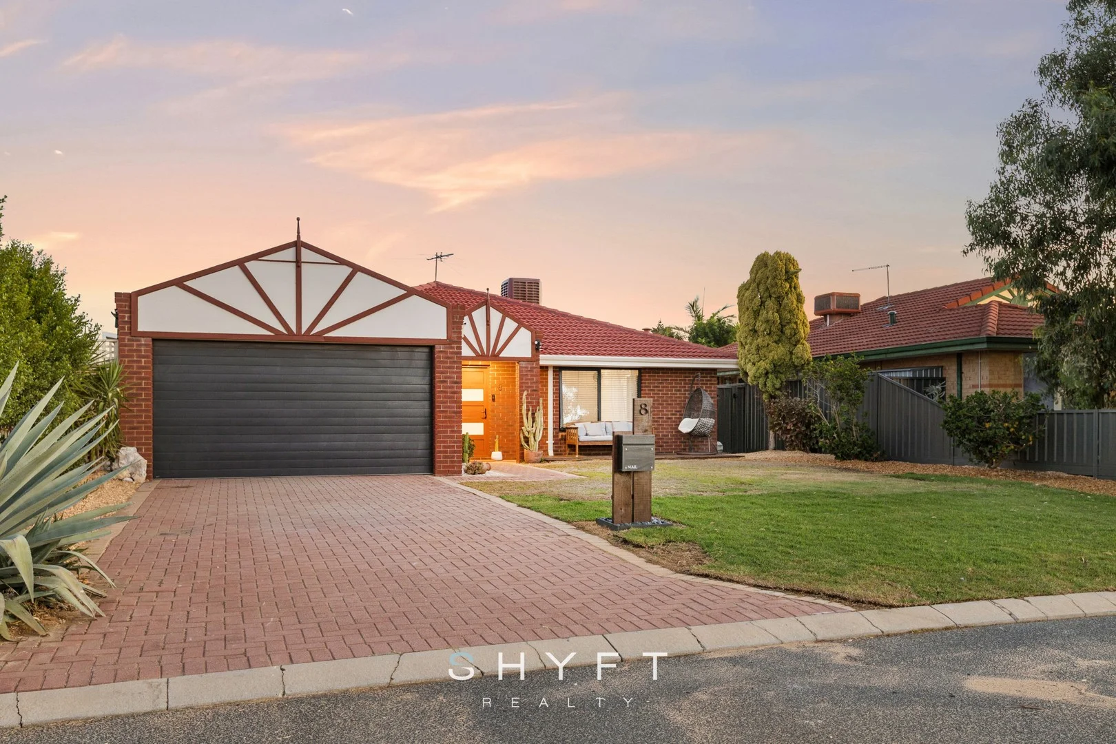 Primary image of 8 Dumbarton Loop, Kinross WA 6028