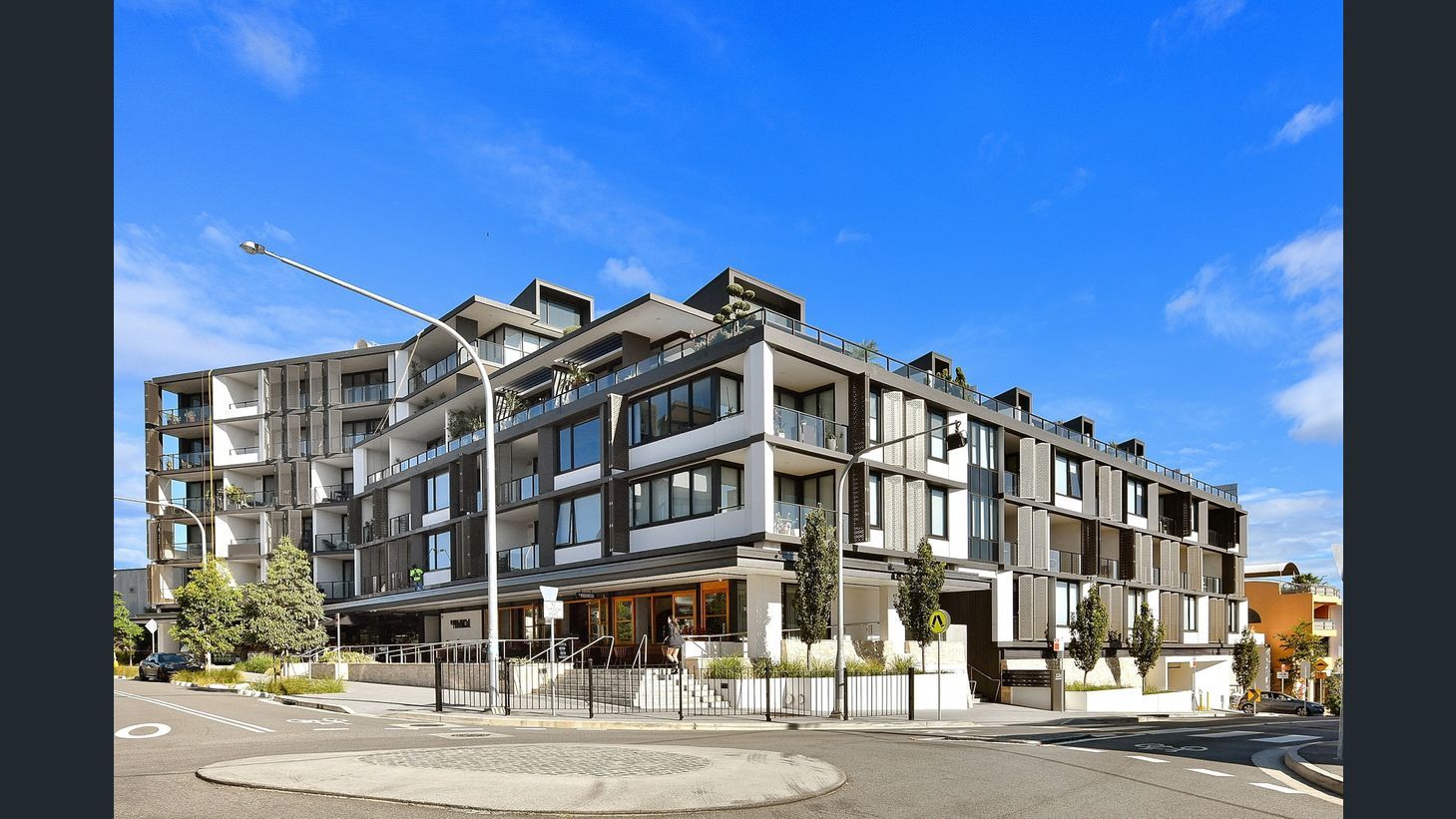33 Crystal Street, Rozelle NSW 2039 - Studio For Rent | Domain
