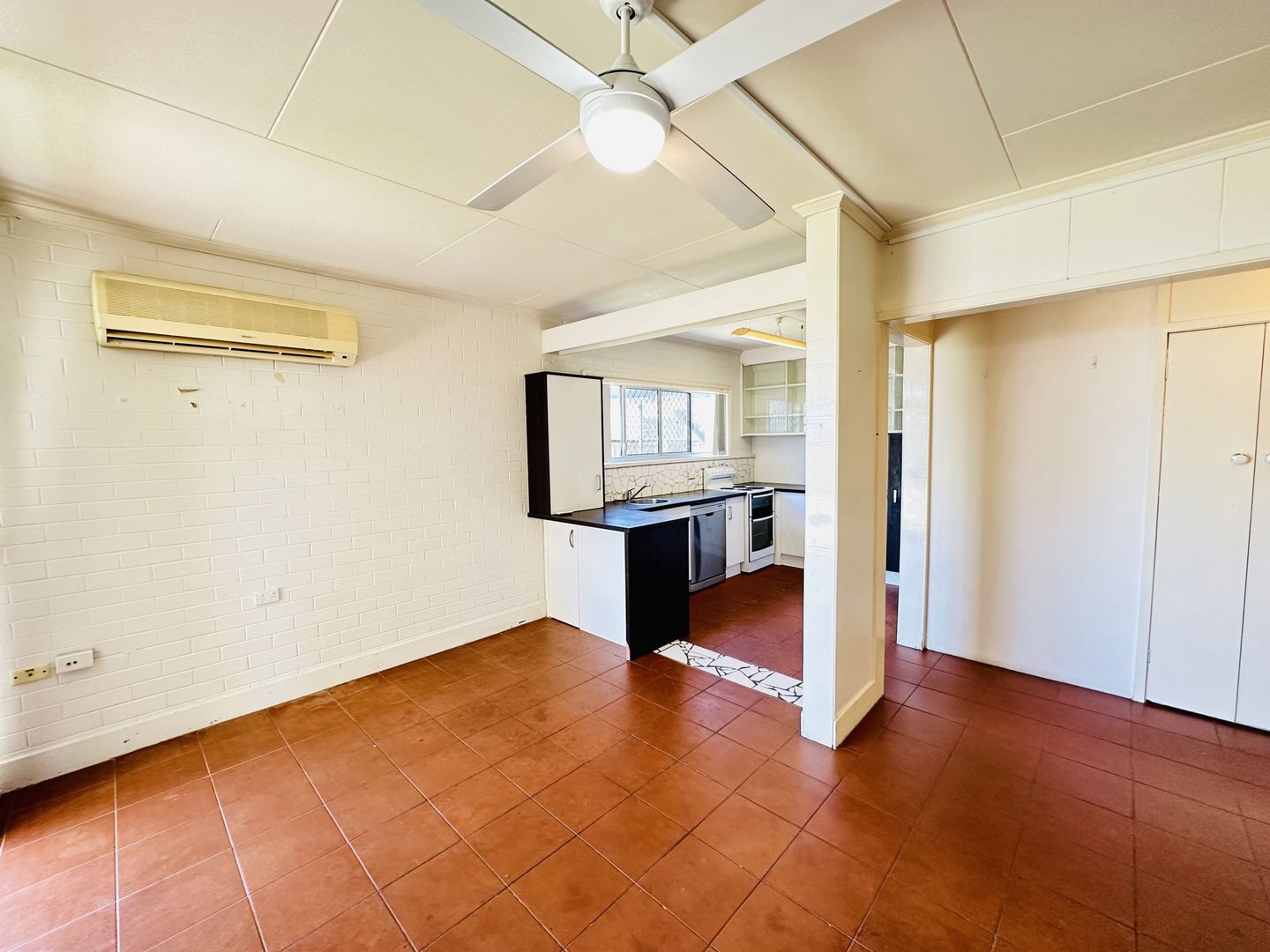 2/107 Stanhill Drive, Surfers Paradise QLD 4217, Image 1
