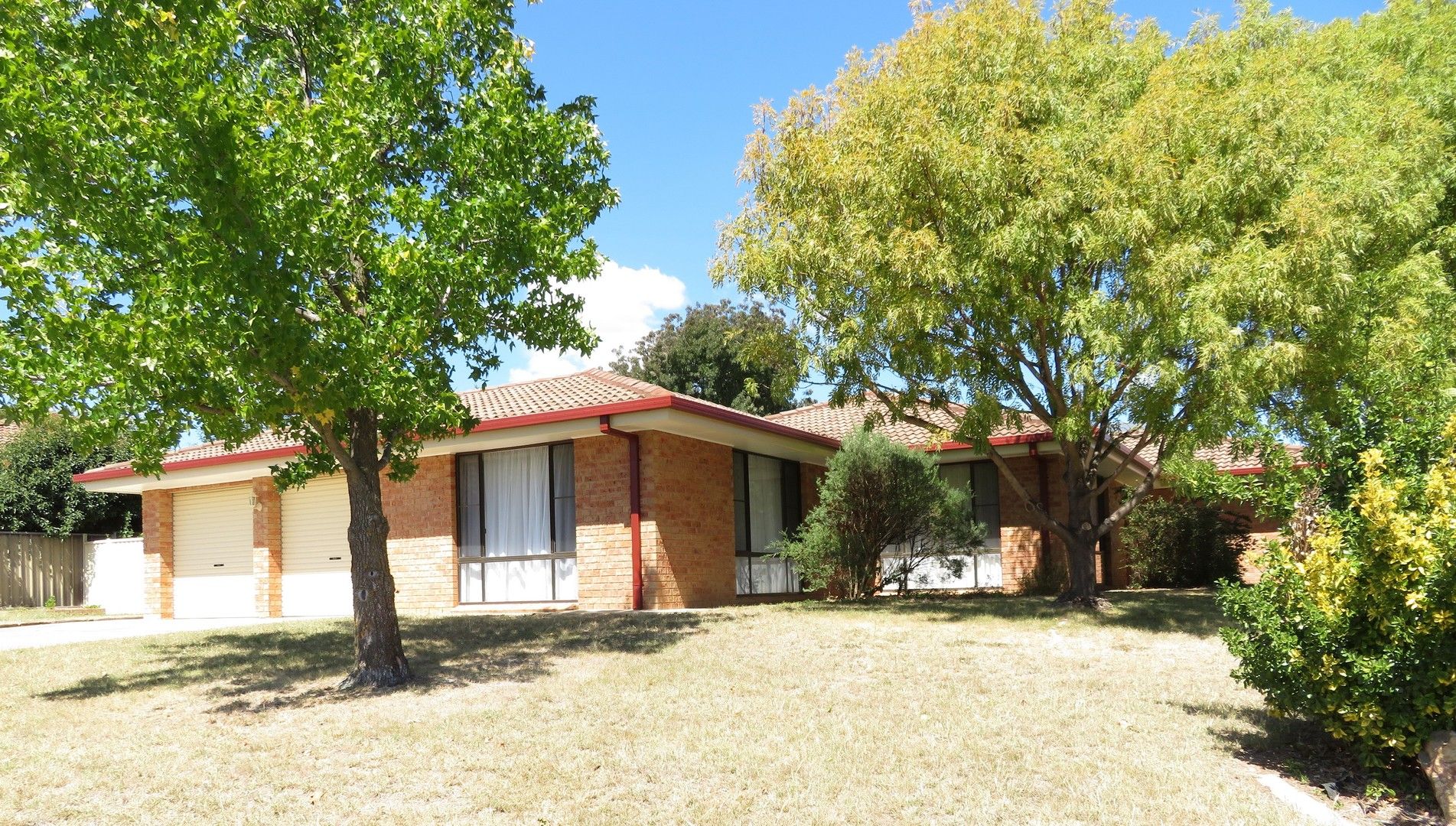 4 bedrooms House in 1 Lindrum Place WINDRADYNE NSW, 2795