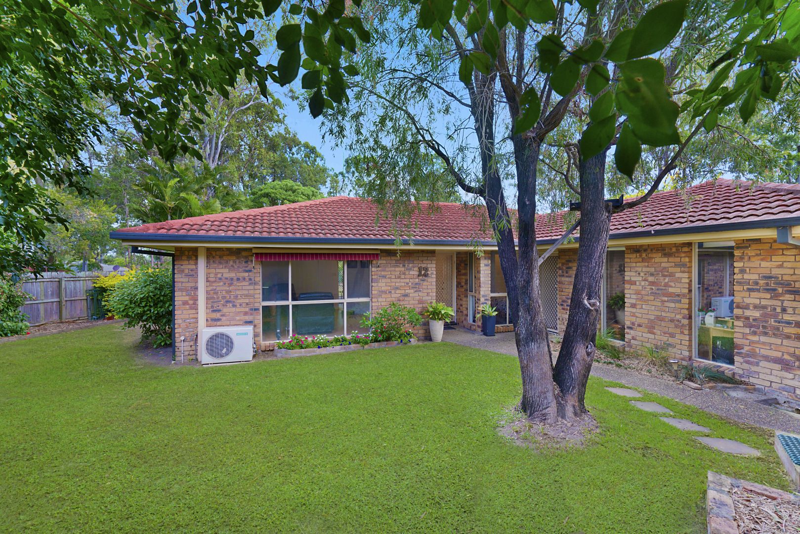 12 Boonah Court, Helensvale QLD 4212