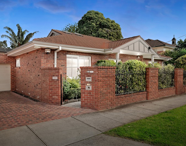 2/57 Narrawong Road, Caulfield South VIC 3162