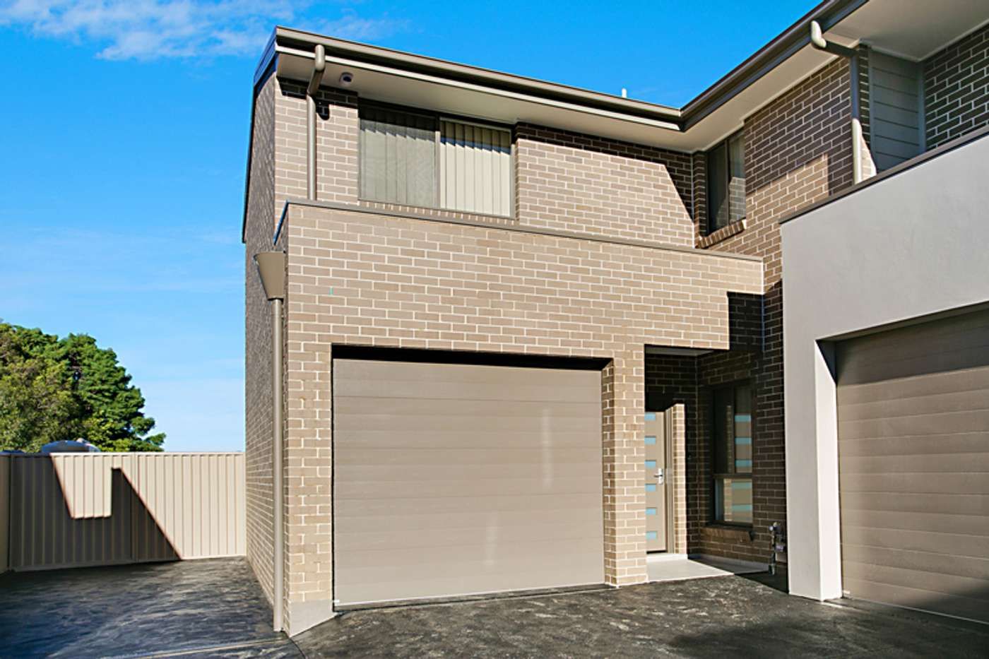 4 bedrooms House in 7/604-606 The Horsley Drive SMITHFIELD NSW, 2164