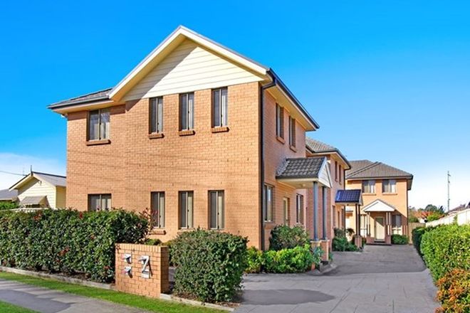 Picture of 2/14 Station Street, DAPTO NSW 2530
