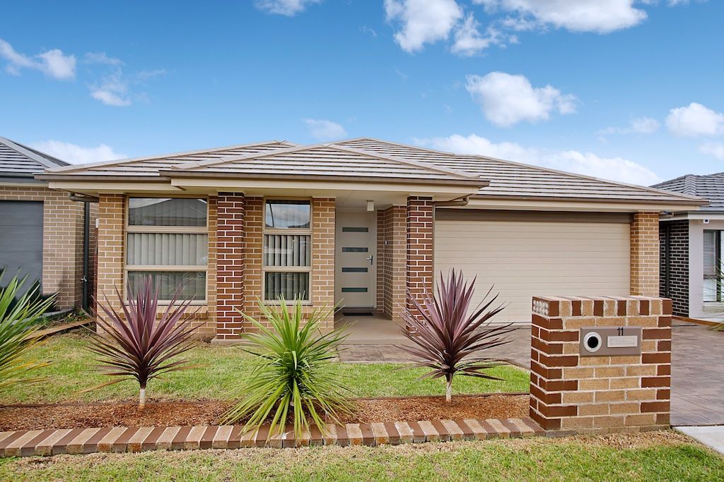 11 Bartlett Street, Oran Park NSW 2570, Image 0