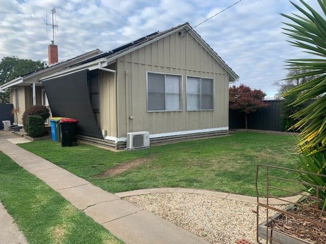 3 bedrooms House in 33 Hicken Crescent SHEPPARTON VIC, 3630