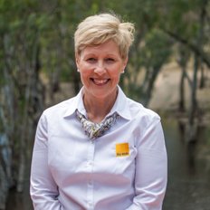 Ray White Deniliquin - Susan Pitts