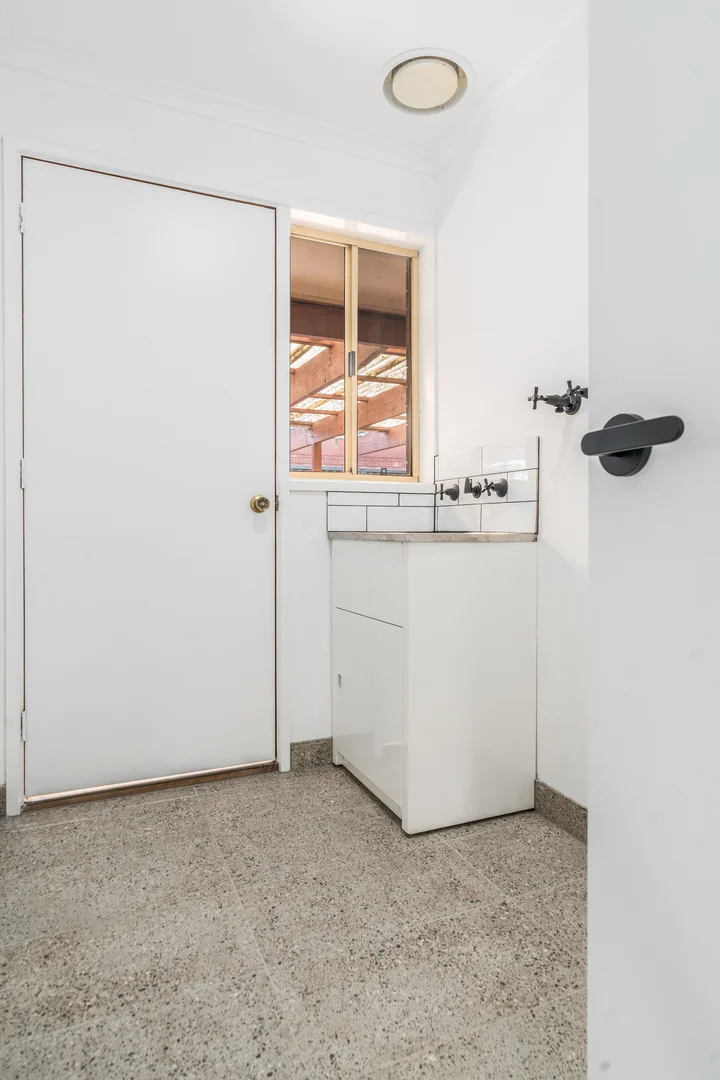 Additional image 21 of 6 Castlemaine Court, Corio VIC 3214