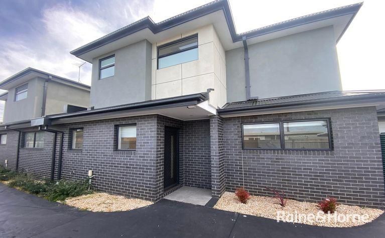 3 bedrooms Townhouse in 2/42 Meredith Street BROADMEADOWS VIC, 3047