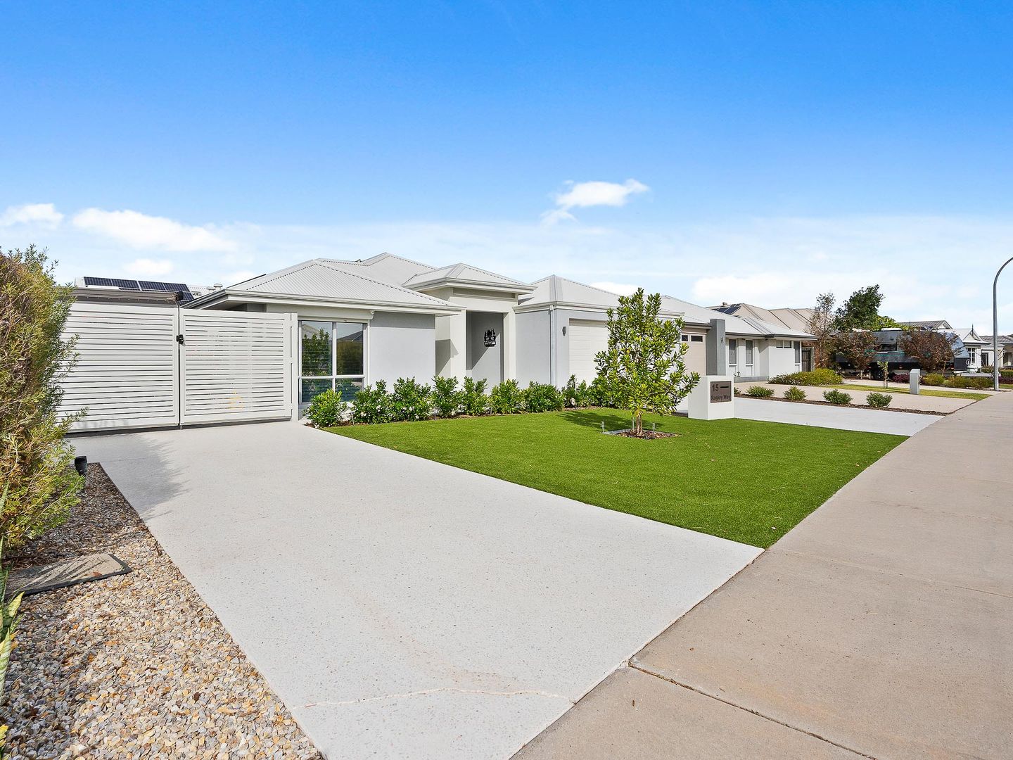 15 Ragley Way, The Vines WA 6069, Image 2