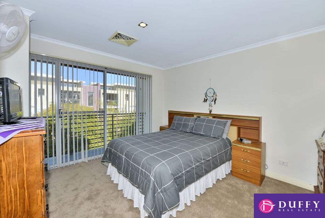 4/22 Butcherbird Loop, Erskine WA 6210, Image 2