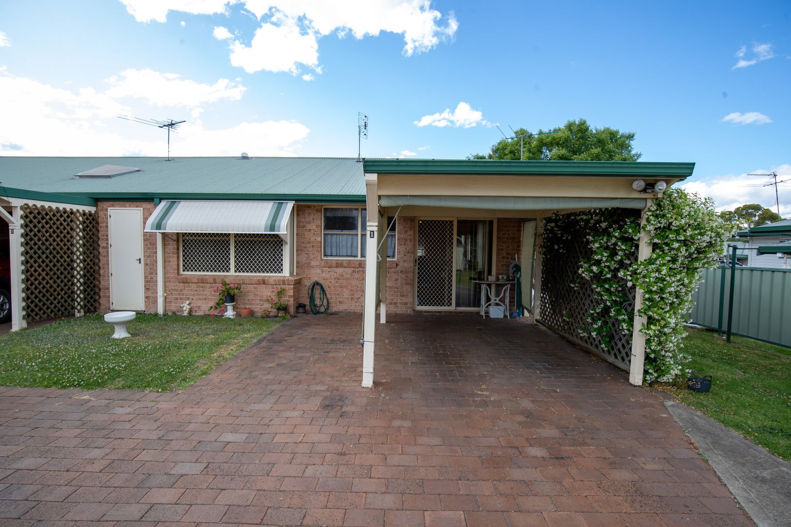 Unit 1/55-57 Granville Street, Inverell NSW 2360, Image 1