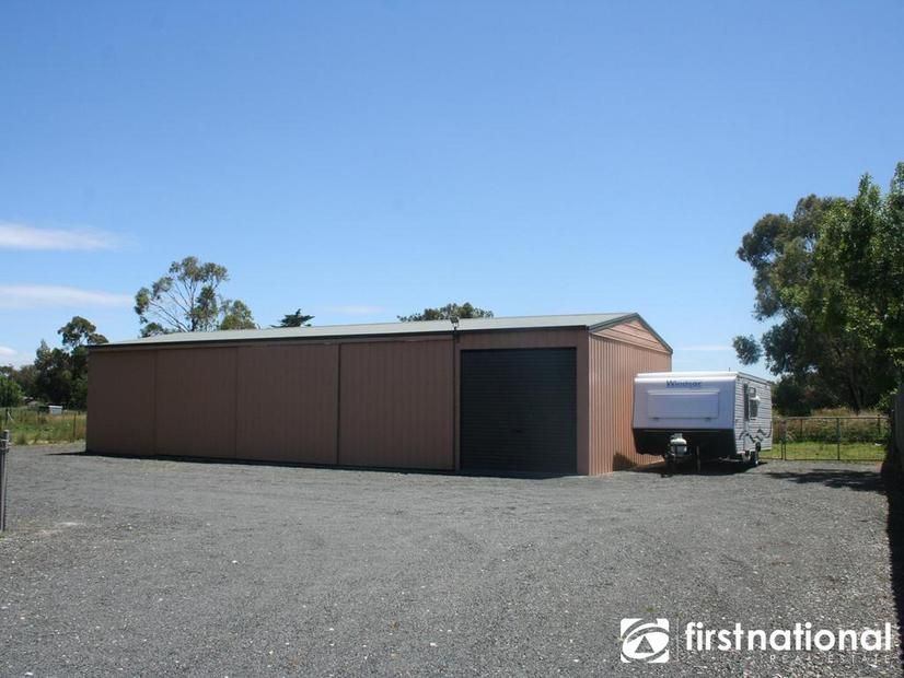 45 Main Street, NAR NAR GOON VIC 3812, Image 2