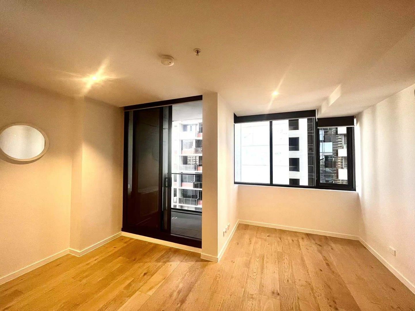 1 bedrooms Apartment / Unit / Flat in 3406/33 Rose Ln. MELBOURNE VIC, 3000