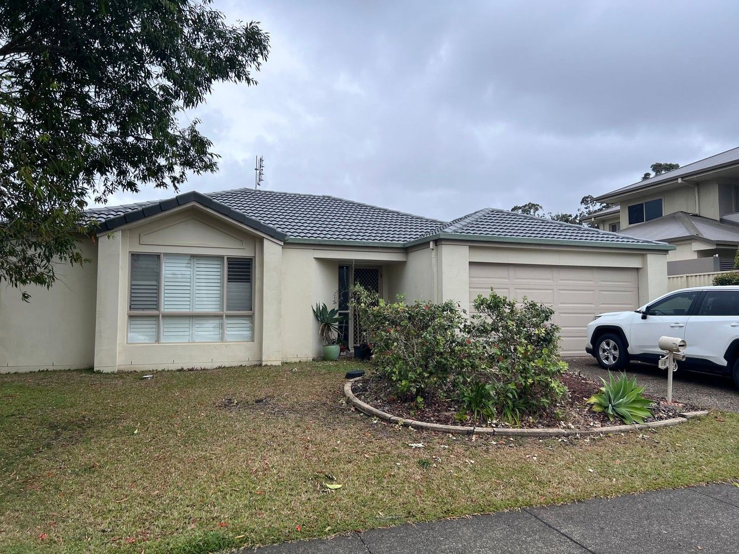 4 bedrooms House in 12 Rix Drive UPPER COOMERA QLD, 4209